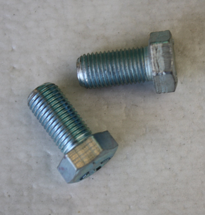 Echo : Schraube 3/8 UNF x 3/4  (06-01-8745-00)
