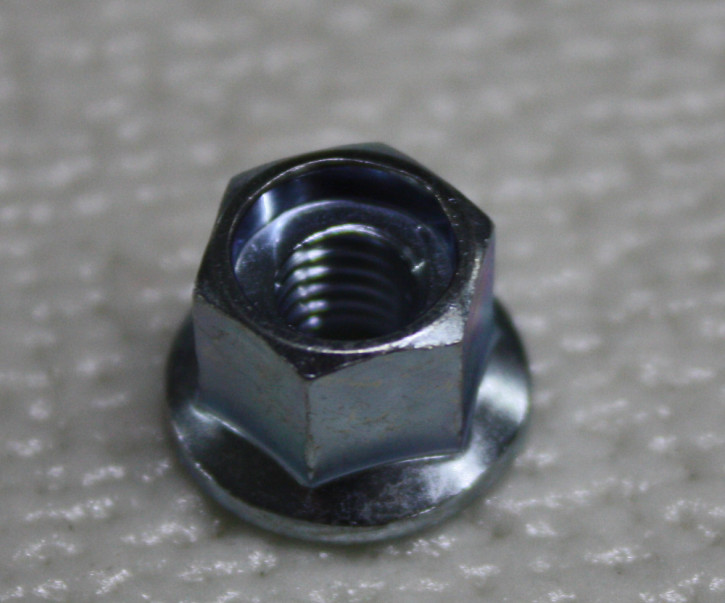 Echo : Schienend.-Mutter CS-3000/3450/PP-600/PPF-2100/PPT-2400/-300 (16-433019-03933)