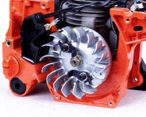 Echo Motorsäge - Kettensäge CS-610 ..... 3,0 kW - 45 cm 